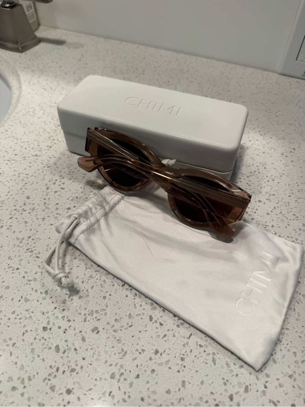 CHIMI Light Brown Round Sunglasses with Brown Lenses - Picture 2 of 2